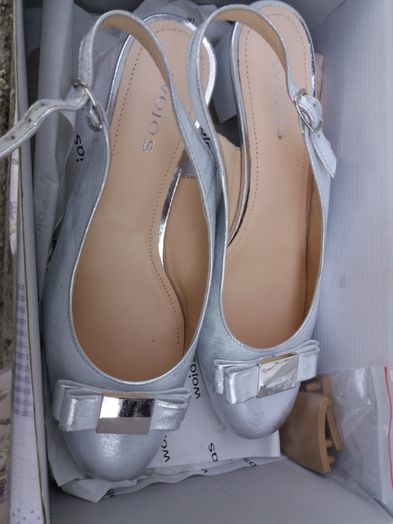 Vand pantof stil sanda femei marimea 38 culoare argintie