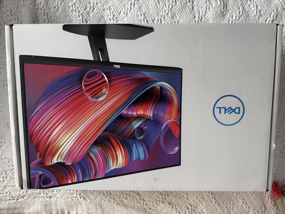 Чисто нов Монитор DELL 24inch