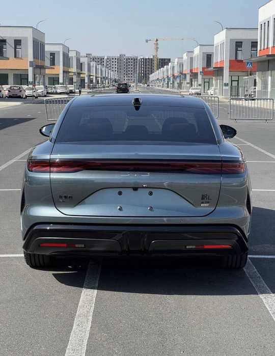 BYD han l 601km va 701kmli