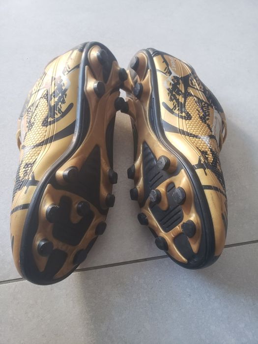 Crampoane fotbal 36