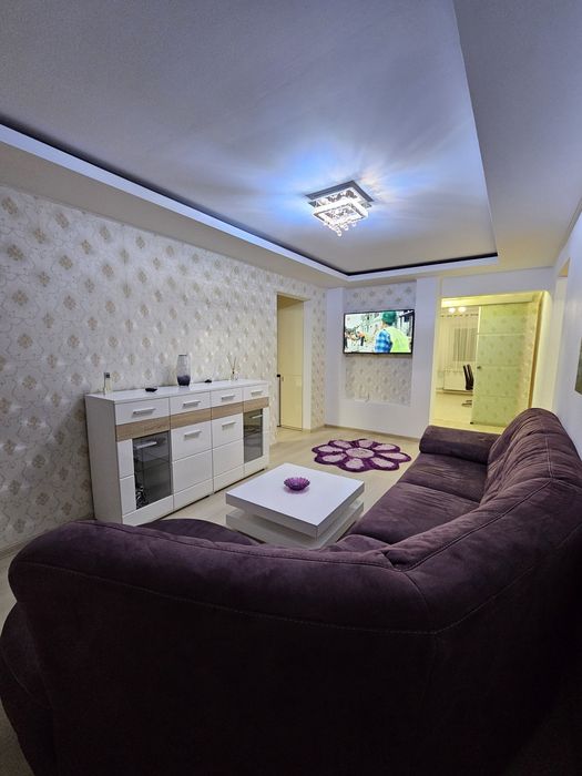 Inchiriez apartament 4 camere Sarari