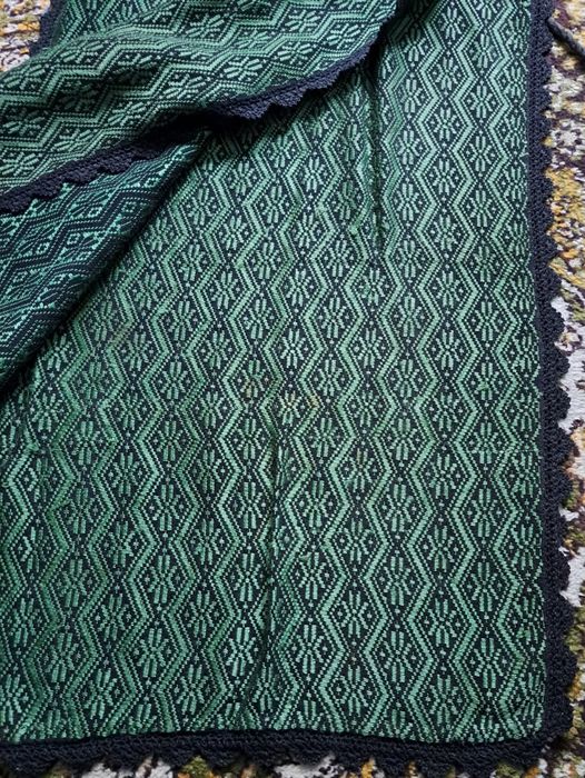 Soarte ,catrinte cu matase verde
LUNGIME-72CM
LĂȚIME-40CM
IN PRVAT DE