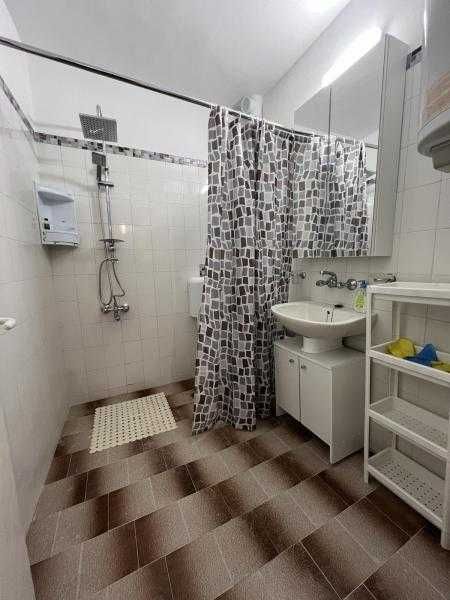 Едностаен апартамент под наем в ж.к. Възражданe