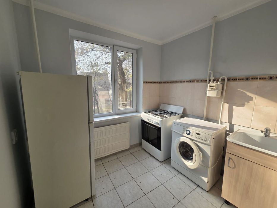 2-комн., 3 этаж, 7 мкр-он (НЕ угол)