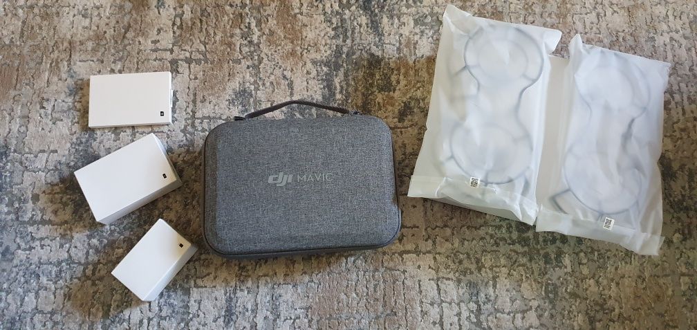 DJI Mavic Mini Fly More Combo