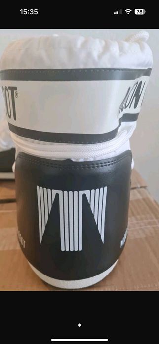 Нови оригинални Обувки MON BOOT
