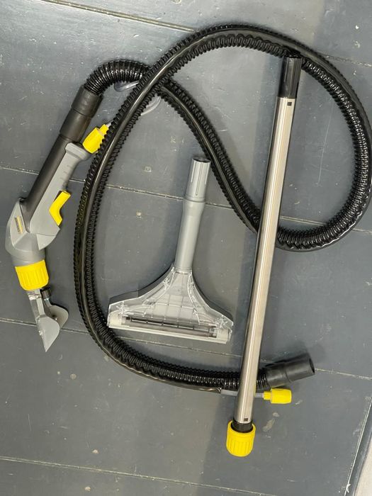 Karcher Puzzi 10/1 - aspirator/spalator profesional -A-