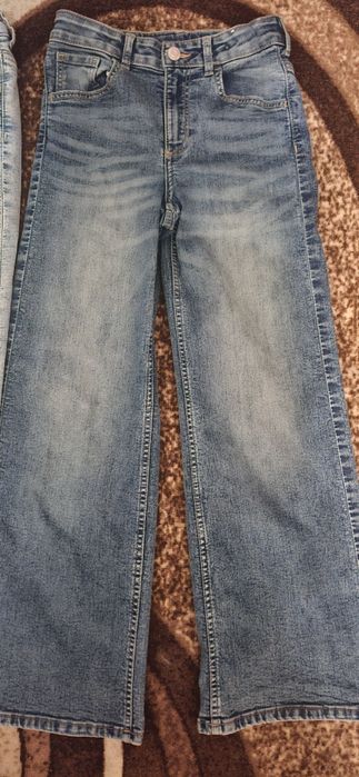 Детски дънки за момичета!Двата чифта за 40.00лв.