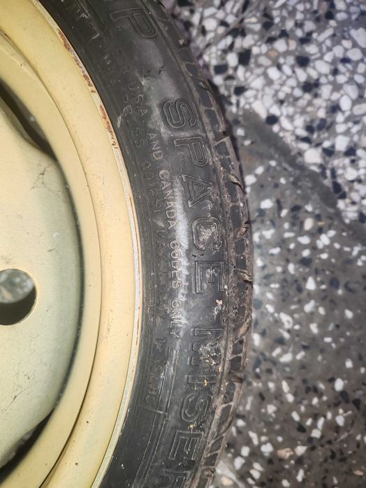 патерица/резервна гума  за Тойота ярис 14 цола