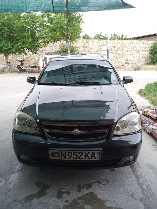 Lasetti sotiladi tez arzon tel qiling keliwamiz te