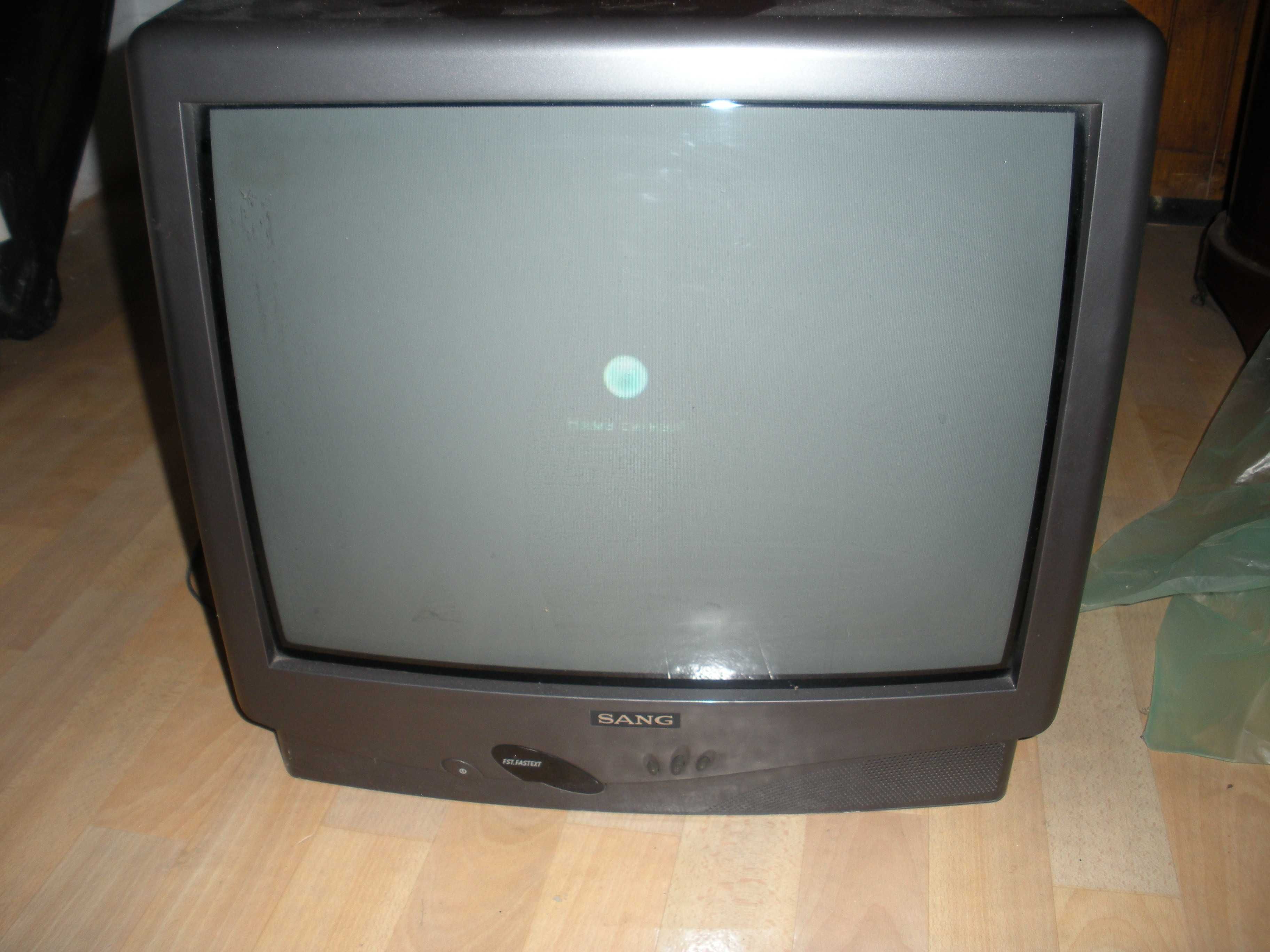 Телевизор CROWN с кинескоп работещ