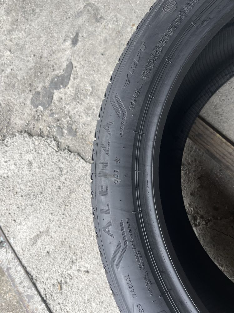 4 anvelope de vara Bridgestone 275/40/20 RFT