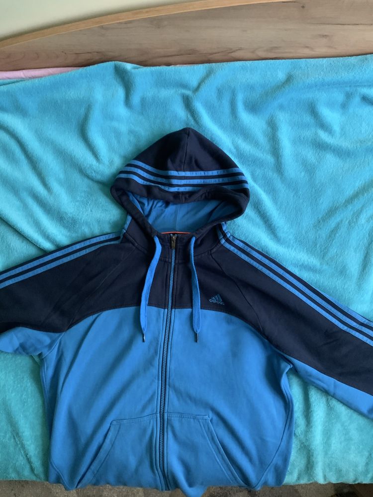 Adidas суичър като нов!