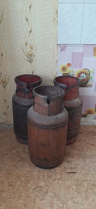 Продам пустые газбалоны.