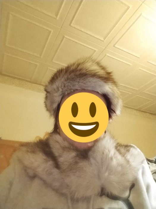 Vând căciulă și fular din vulpe argintie