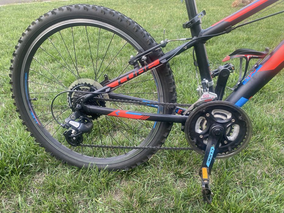 Bicigleta Cube Kid / Cube Acid 240