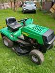 Tractoras tuns gazon