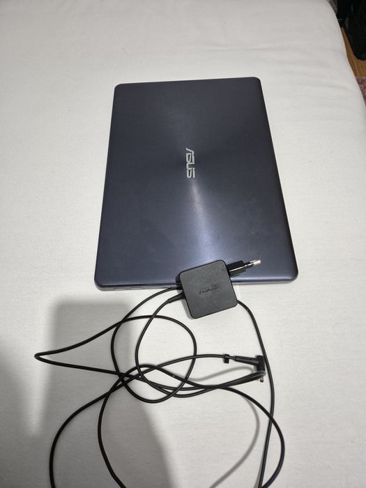 Vand Laptop Asus AMD, SSD!