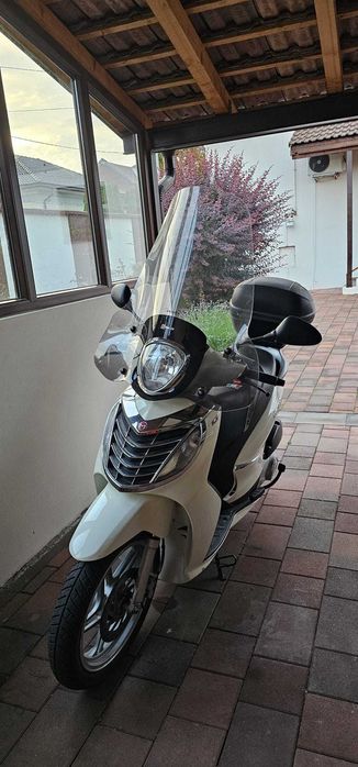 Scuter Malaguti Centro 16IE