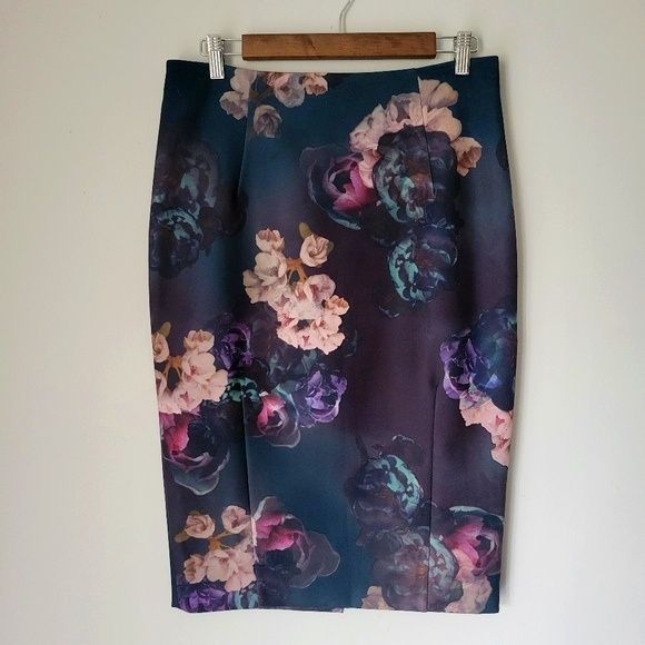 Юбка H&M С цветами темно Зелёная