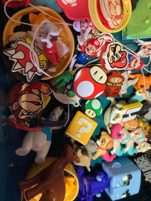 Figurine - jucării barbie/ Disney/super  Mario