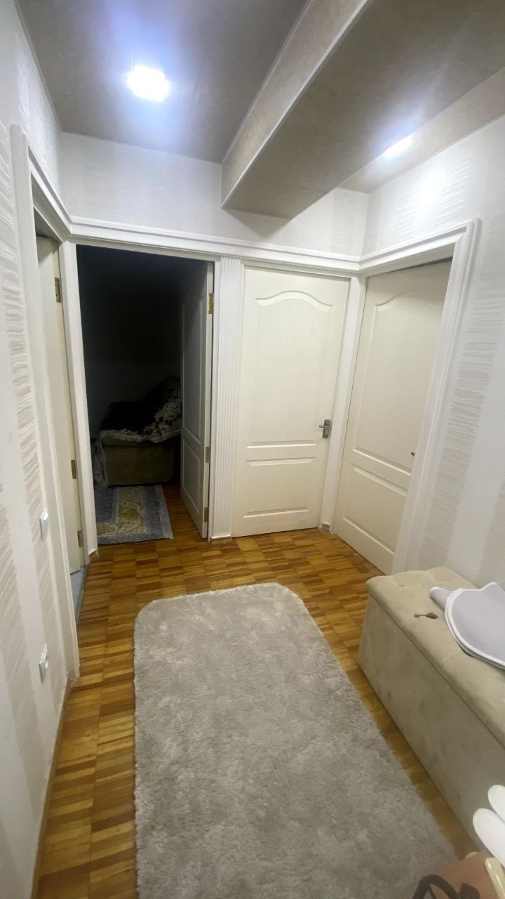 Квартира в центре Ц-4. 3/3/4. Продаётся срочно, Алайский рынок, метро