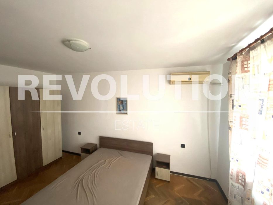 Дава се под наем Двустаен апартамент в Варна, Окръжна болница - 65 кв.м за 375 € - Снимка #1