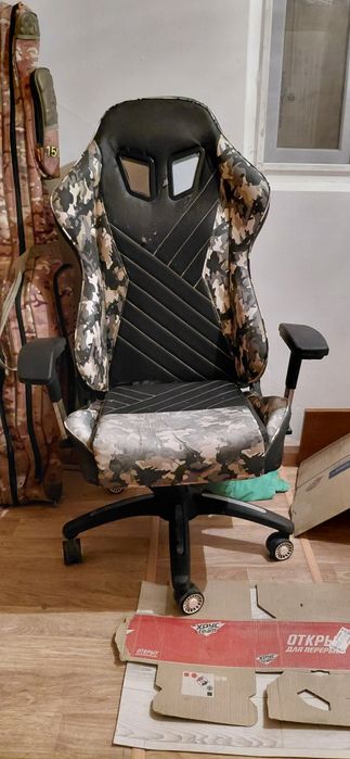 Игровое кресло. Ттт