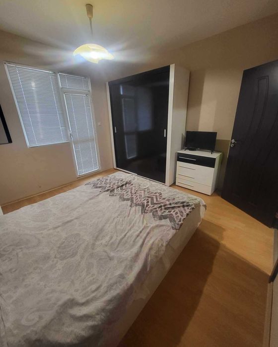 Дава се под наем Тристаен апартамент в Бургас, Меден рудник - зона А - 65 кв.м за 191.25 € - Снимка #1