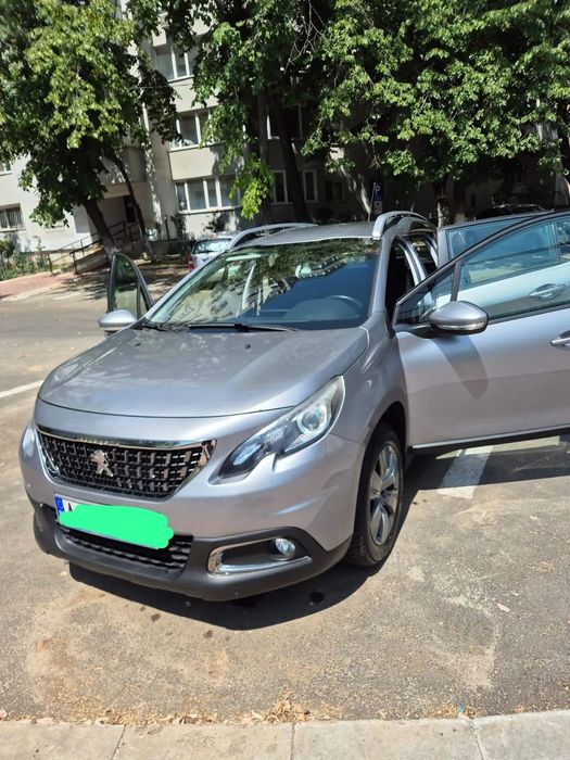 Peugeot 2008 Peugeot 2008 1.2 Pure Tech Allure inmatriculat cutie automata
