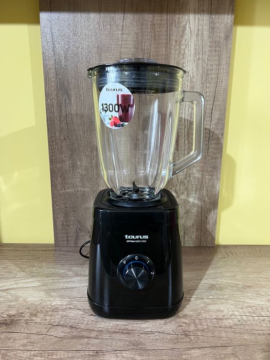 Блендери Taurus 1300 W и 1500 W, 1,5 Л стъклена кана, Турбо функция