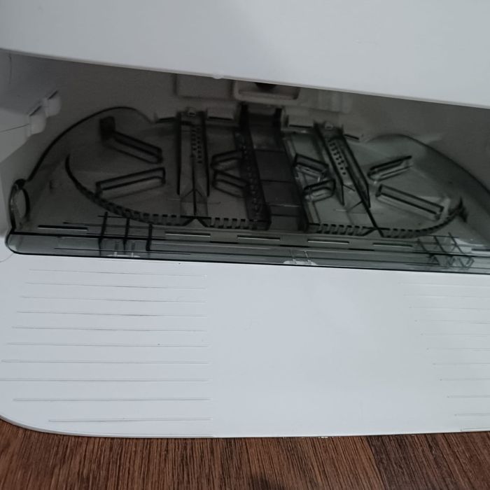 Продам робот пылесос