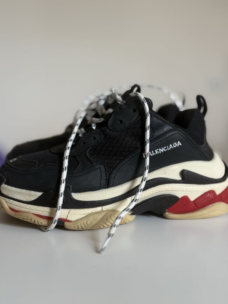 Balenciaga triple s