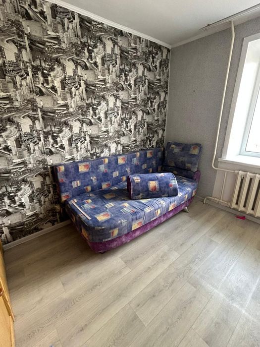 Срочно продам диван