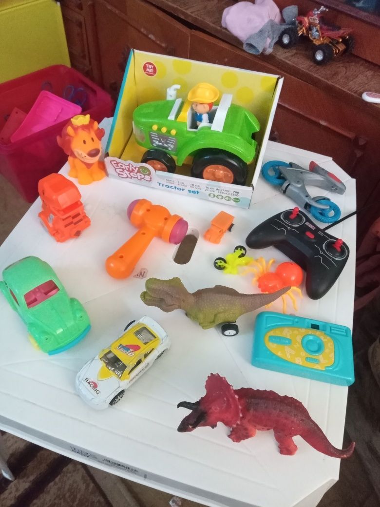 Lot jucari copil copii 0-3 ani figurine diozauri animale diverse