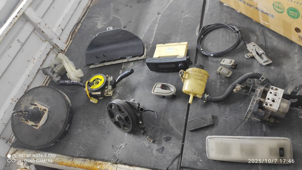 Запчасти на Мазда МПВ 2003