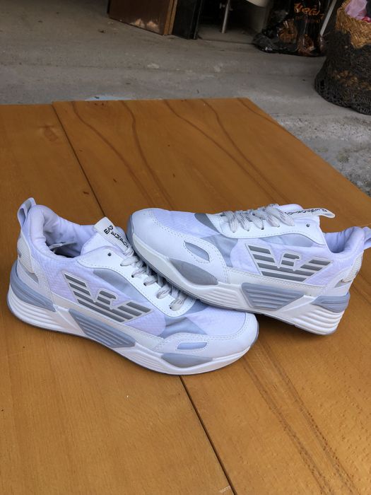 Нови обувки на супер цени