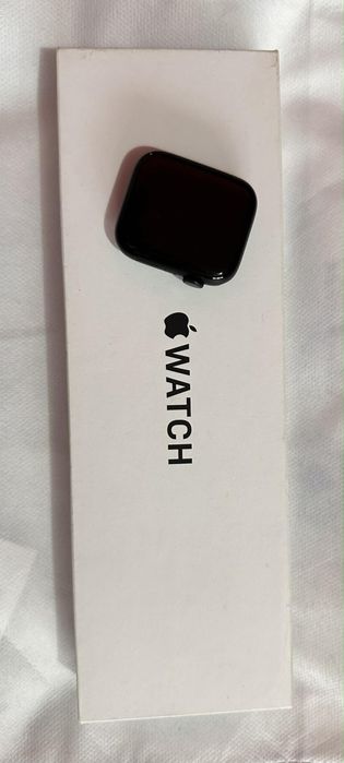 Apple watch SE (Gen 2) -44mm Midnight aluminium, sport Band (M/L),GPS