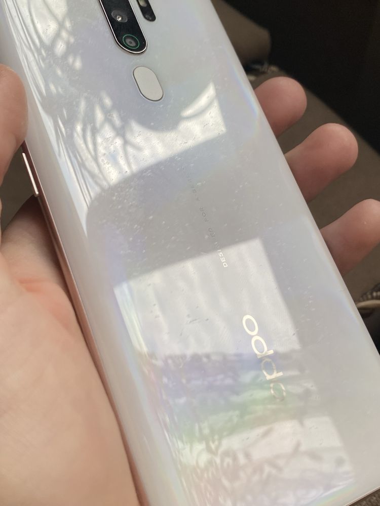 Телефон Oppo a5(2020)