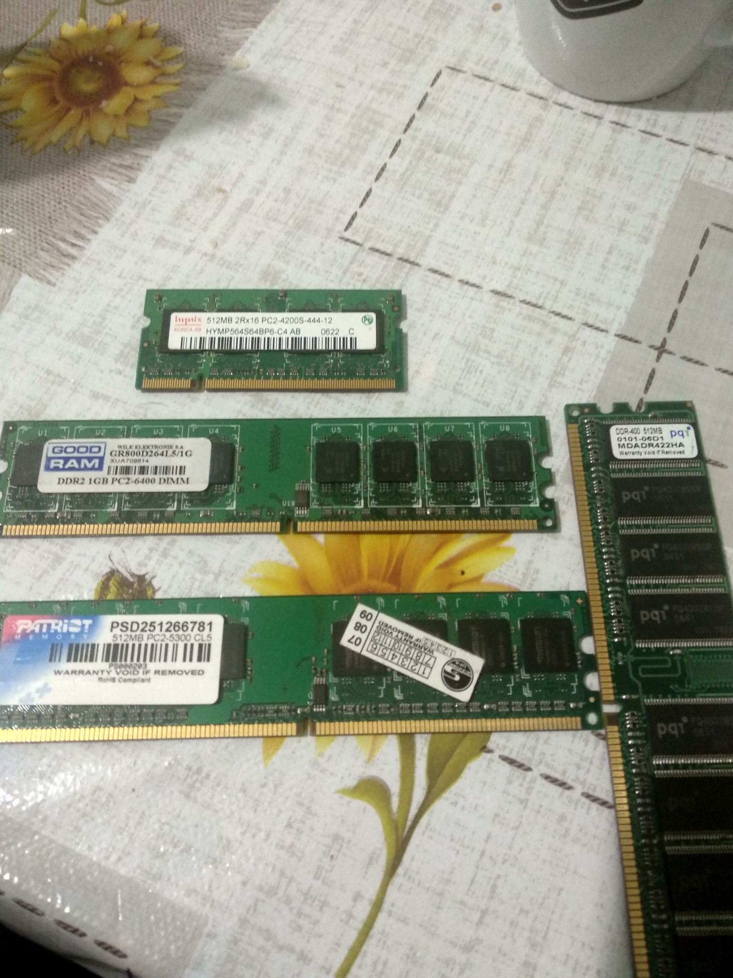 ОЗУ 512MB, DDR2-1GB для ПК и ноута, наш адрес Сайрам центр