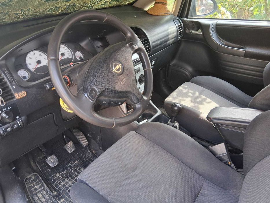 Opel zafira în stare funcționabilă