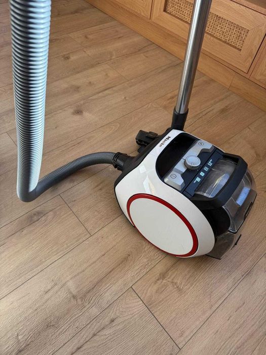 Прахосмукачка Miele Boost CX1