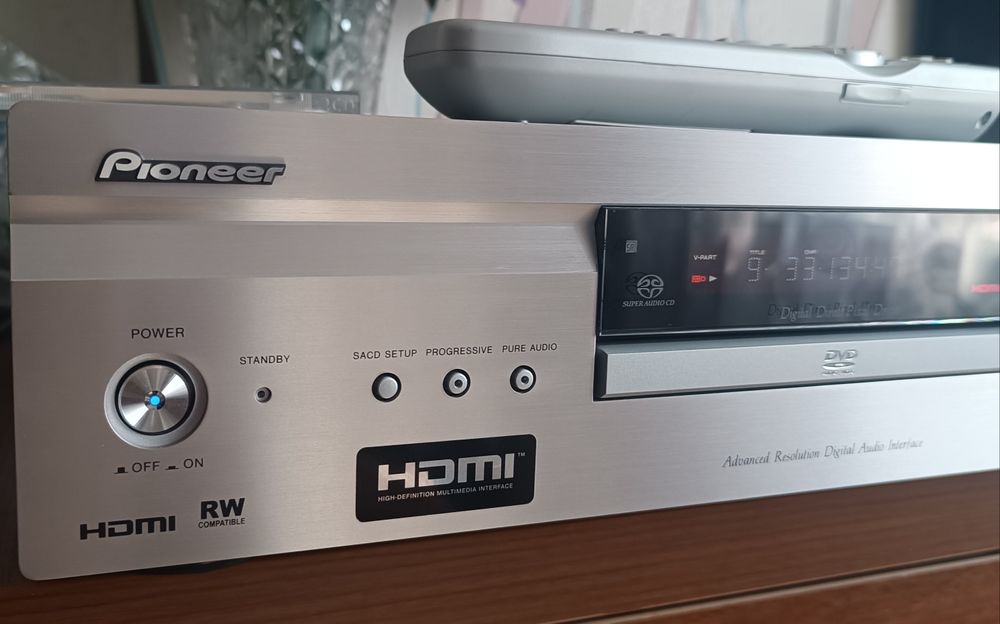 Продам DVD AUDIO/SACD player Pioneer DV-989 AVi