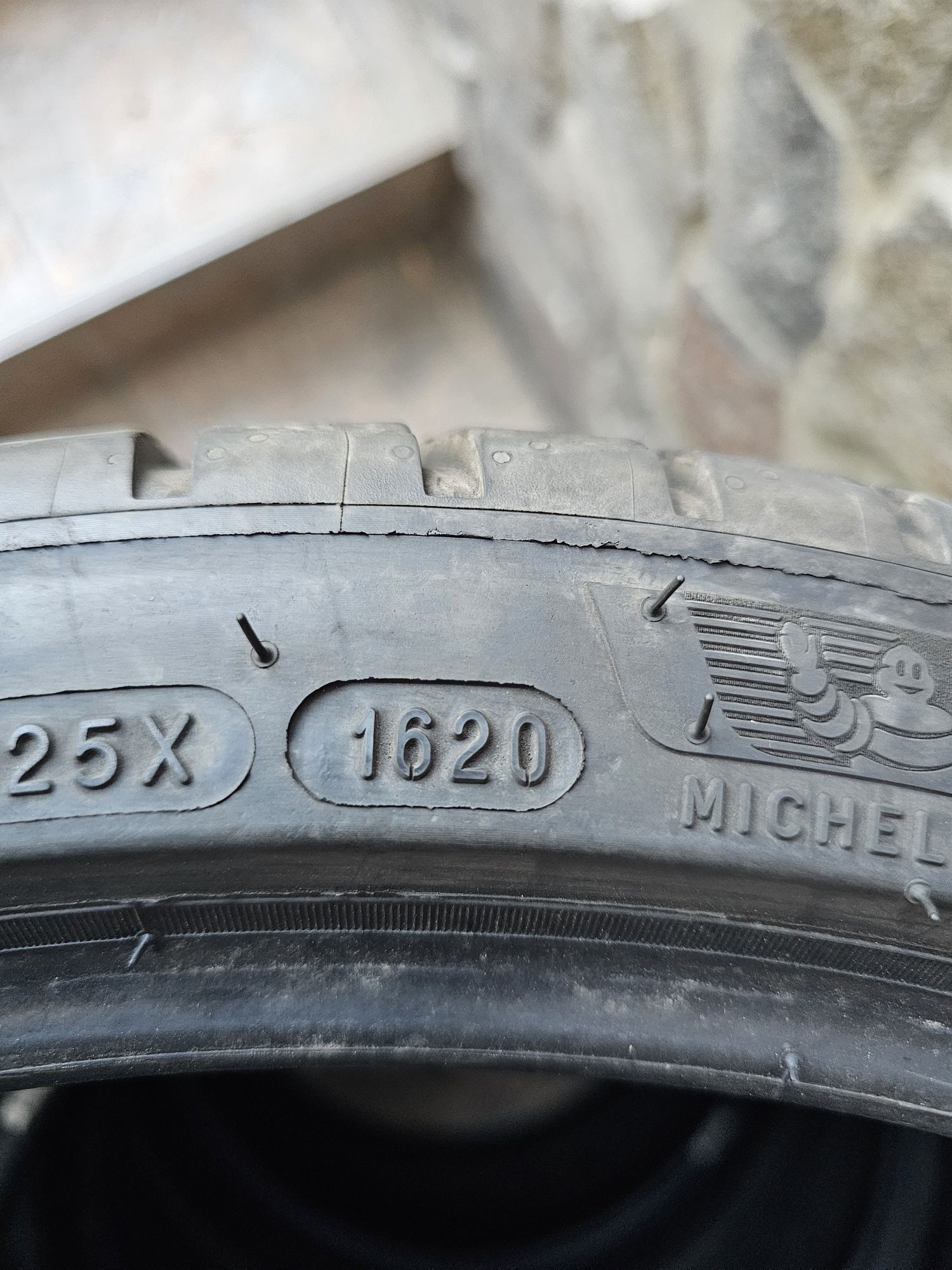 Anvelope Michelin 235/35 R19 Ca Noi!
