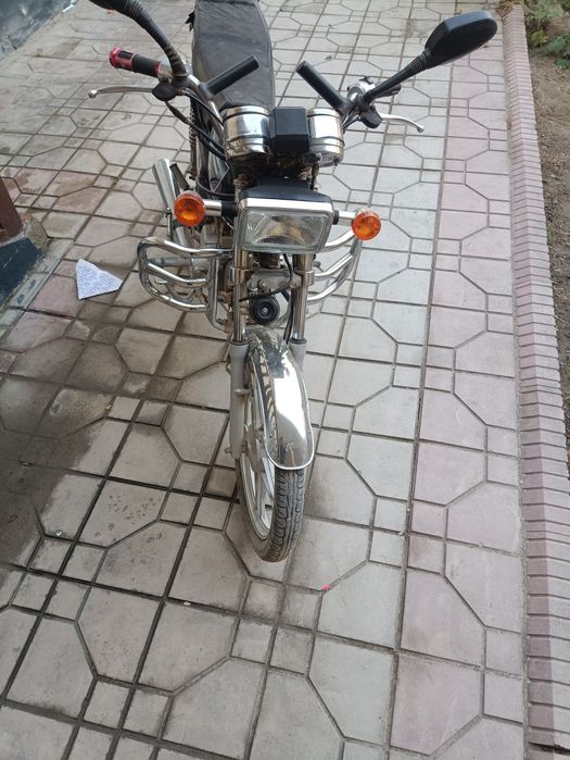 Kawasaki mototsikl sotiladi