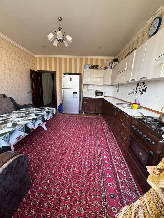 5-mikda 4 xonalik uy sotiladi