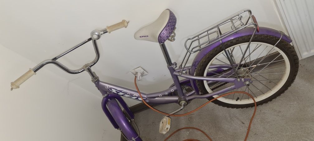 Продам велосипед для девочки .