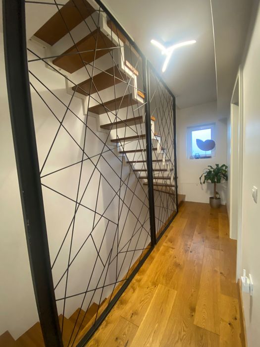 Casa mobilată de închiriat