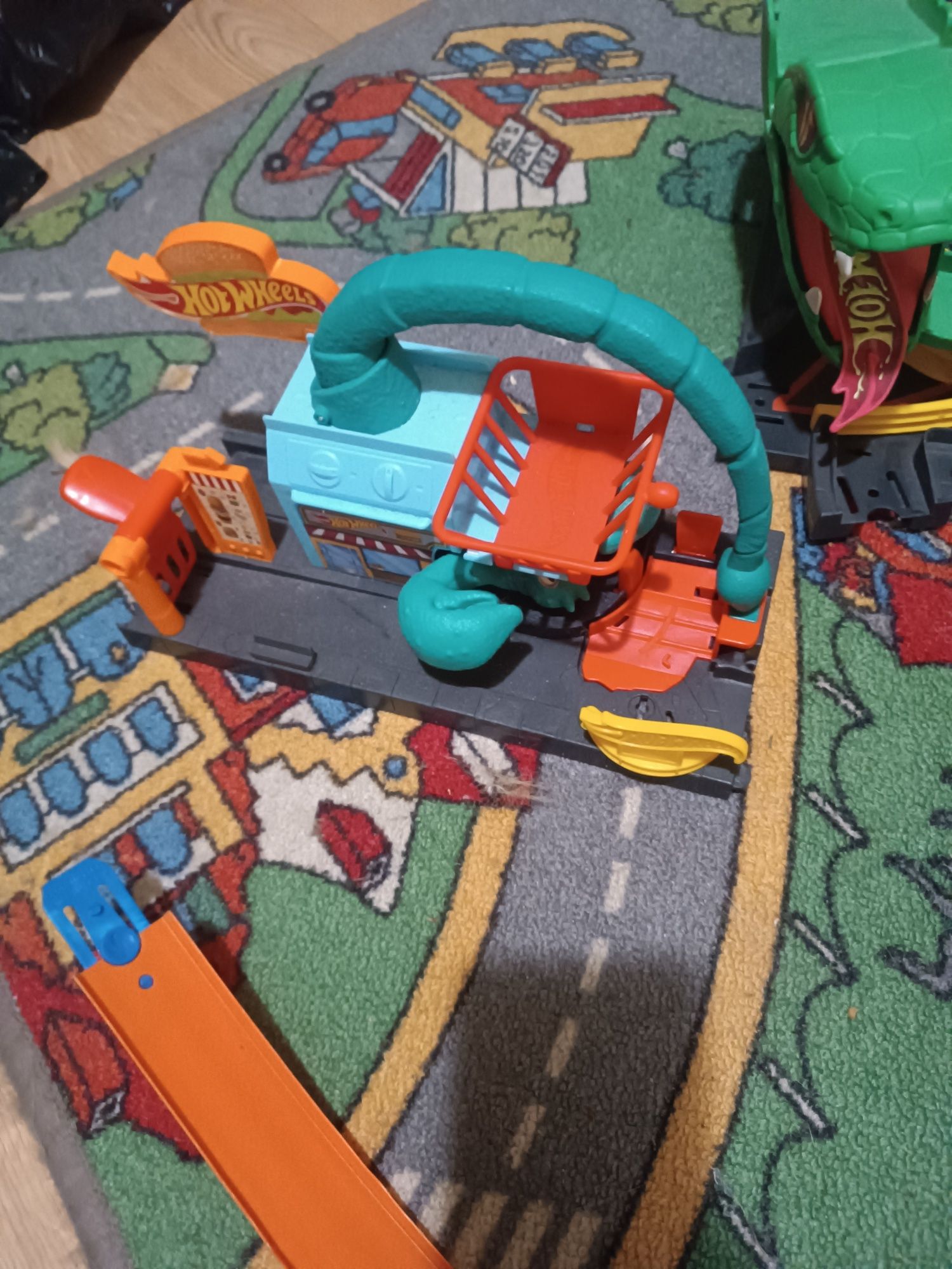 Hot Wheels писти