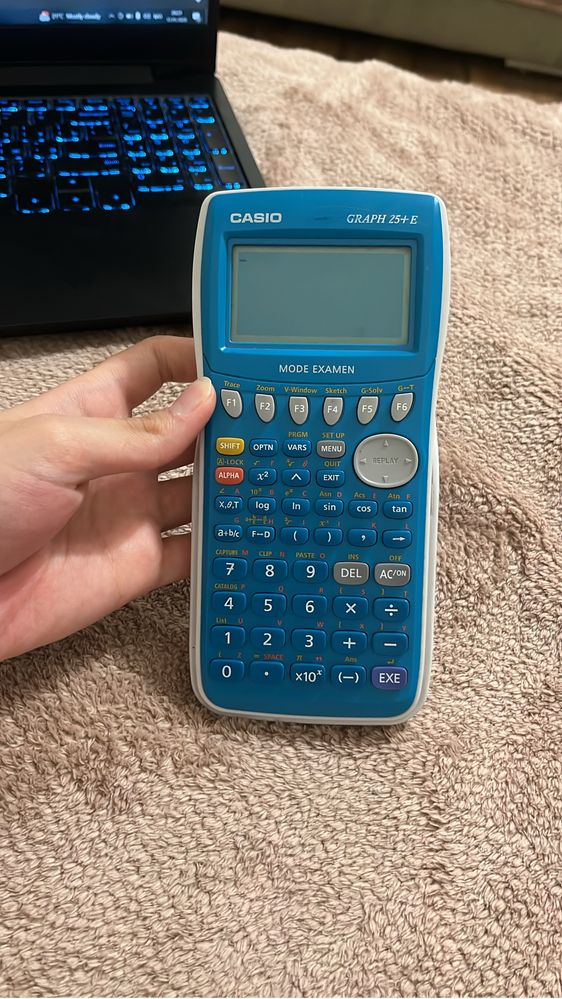 Продам инженерный калькулятор Casio 25 + E